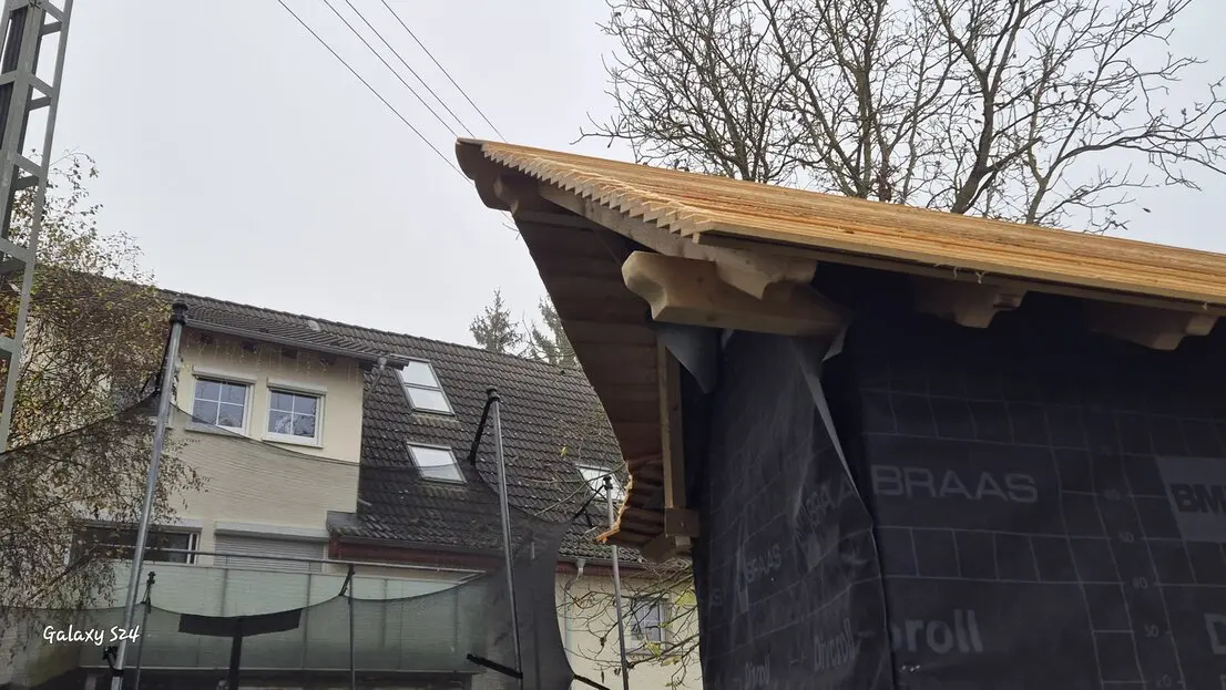 Fassade - Gartenhaus reinigen und erstellen.Fragen Sie uns zu Ihren Wünschen.